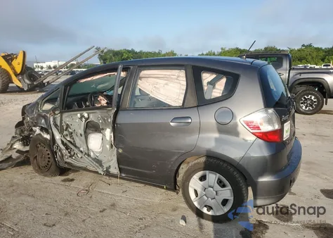 2013 Honda Fit из США, поврежденный, VIN JHMGE8H33DC067627